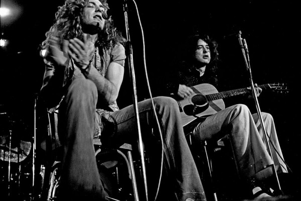 Jimmy Page and Robert Plant Photo Wikipedia
