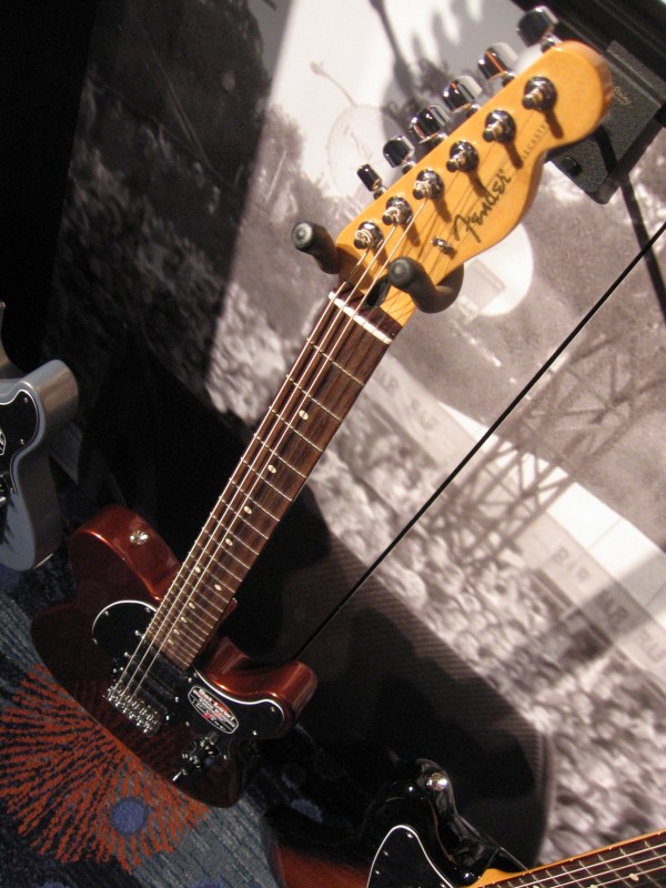 The long neck of the Fender Blacktop Baritone Tele