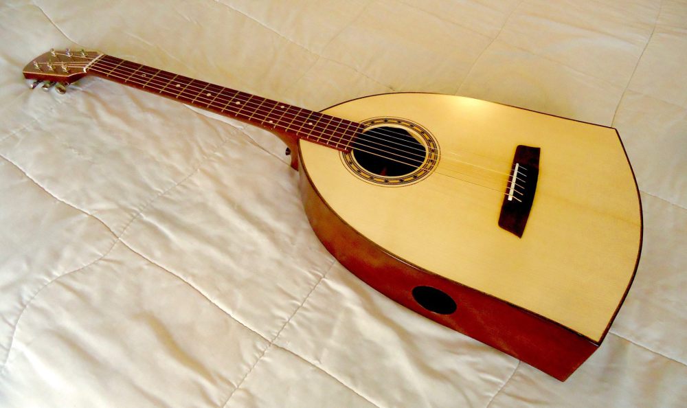 The Niko Appolonia parlour guitar designed with Gordon Bok - Photo courtesy of Appolonia Guitars. 