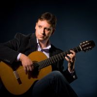 Russian Classical Guitarist Dmitry Nilov Inspires with Magical Style