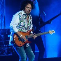 Steve Lukather of Toto on 35 Anniversary Concert DVD – Surrounded by my friends!