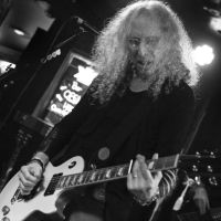 Legendary Guitarist-Composer-Producer Waddy Wachtel Talks Guitars, Stars, Recording and More!