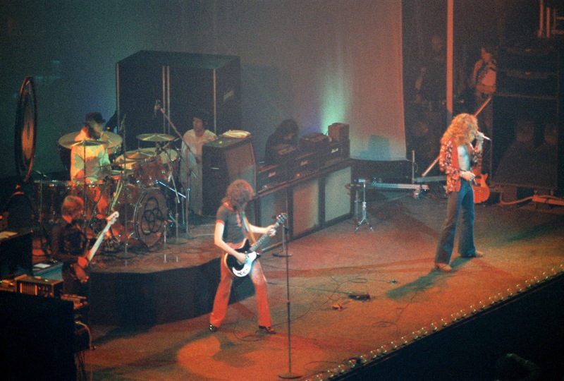 Led-Zeppelin-Chicago-1975-Photo-Wikipedia.jpg