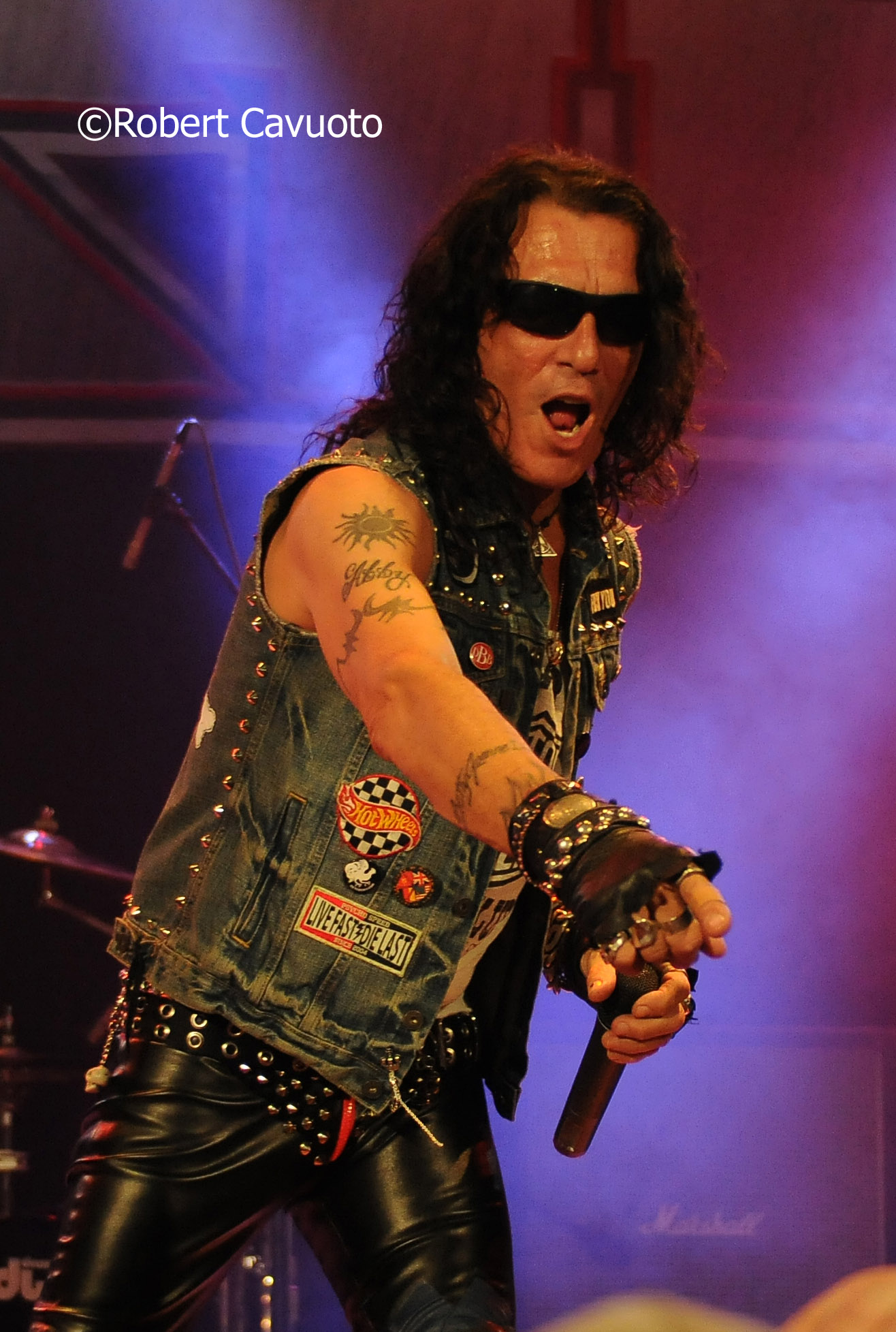 Ratt at the House of Blues in Anaheim CA GuitarInternational.com 